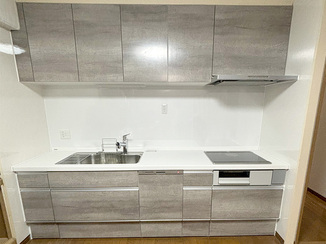 キッチンリフォーム 清掃性抜群！使い勝手も良くなったキッチン