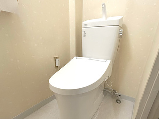 トイレリフォーム 掃除がしやすく、清潔感のあるトイレ空間に