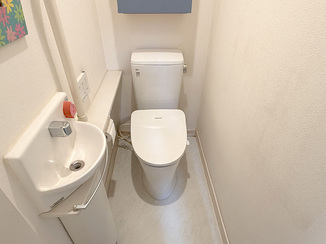 トイレリフォーム 必要部分のみ交換でコストを抑えたトイレ
