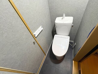トイレリフォーム 清掃性・機能性がUP！ホテルライクな落ち着いた雰囲気のレストルーム