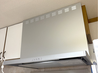 小工事 異音や吸い込みの悩みを解消し快適になったレンジフード