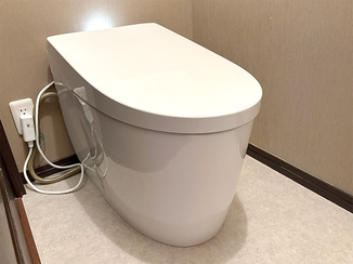 トイレリフォーム デザイン性と清掃性を兼ね備えた理想のトイレ