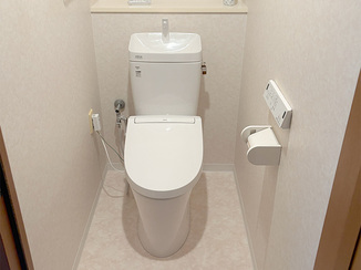 トイレリフォーム すっきりした見た目と快適な操作性を叶えたトイレ