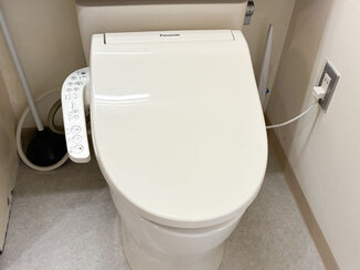 トイレリフォーム 明るく清潔感のある印象のレストルーム